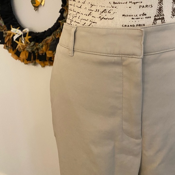 Chico’s “So Slimming” Crop khaki pants Chico’s 2.5 - Picture 2 of 8